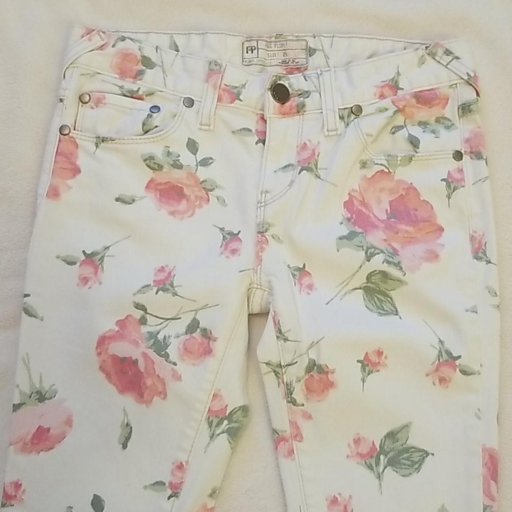 Free People White Jeans with Roses Size 25 New - Picture 4 of 9